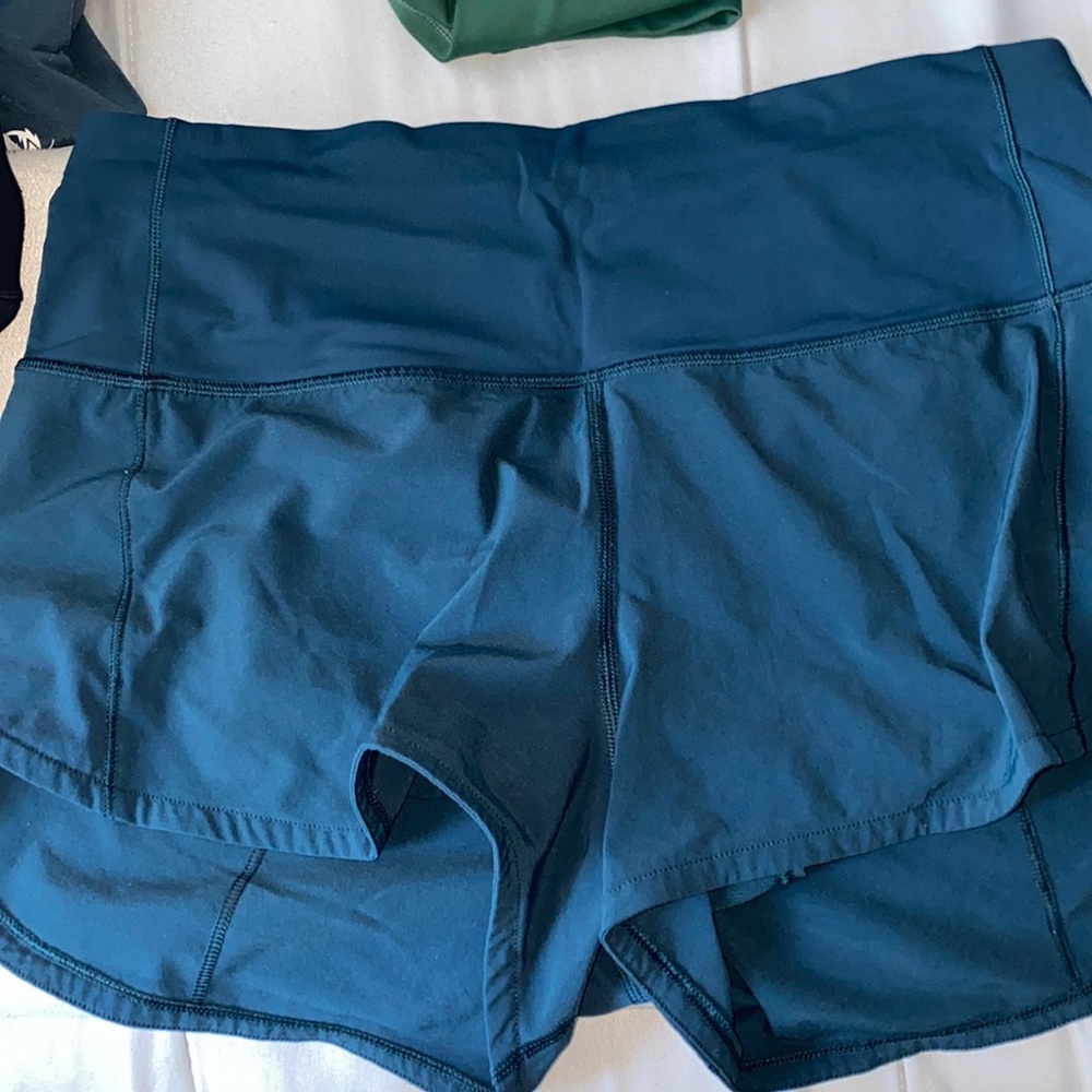 Lululemon shorts Size 6